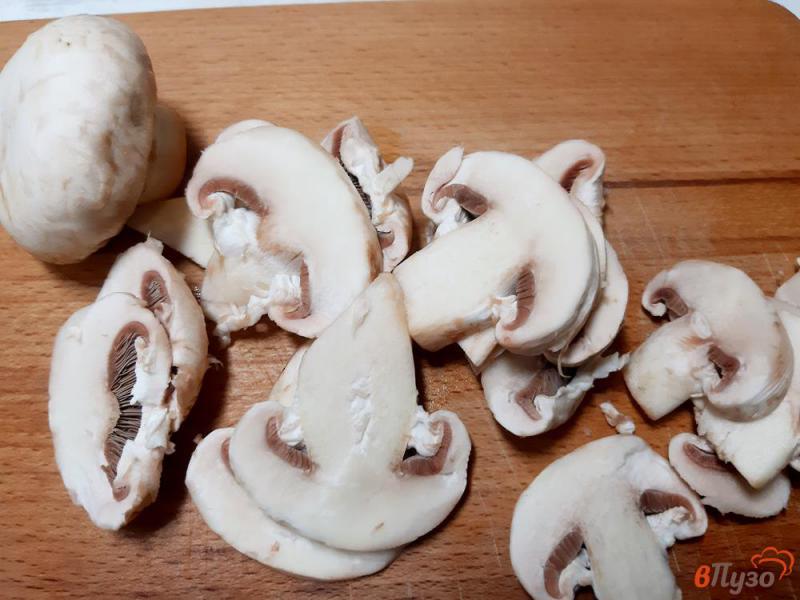 Фото приготовление рецепта: Тортилья с грибами шаг №1