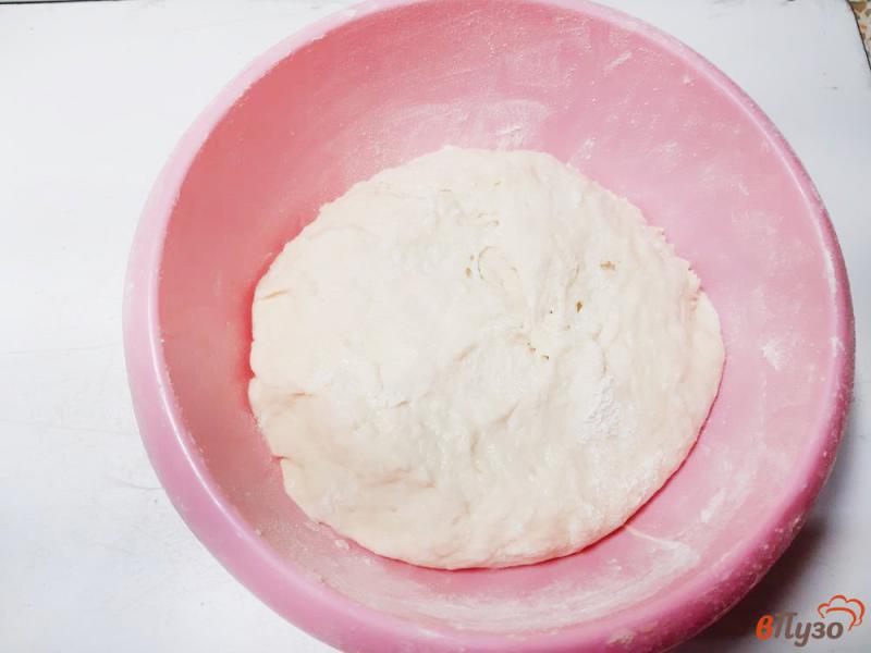 Фото приготовление рецепта: Хачапури с фетой и твердым сыром шаг №5