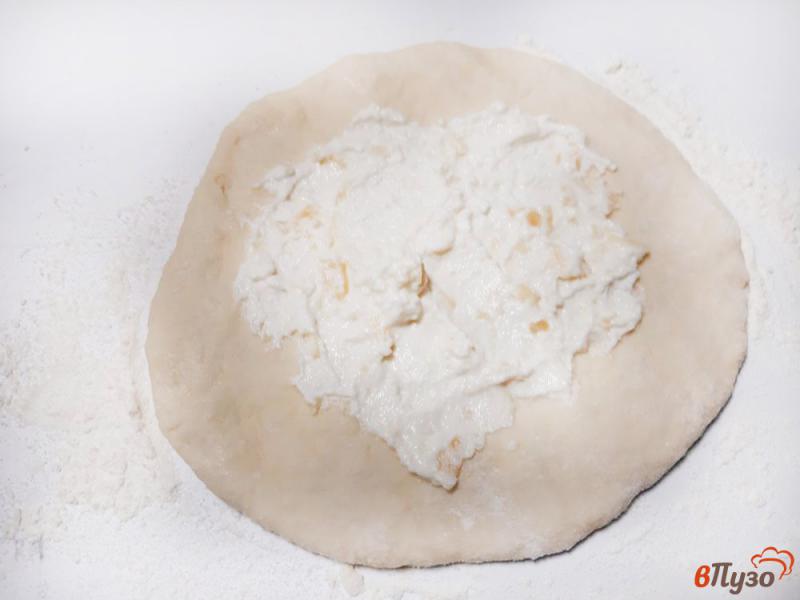 Фото приготовление рецепта: Хачапури с фетой и твердым сыром шаг №9