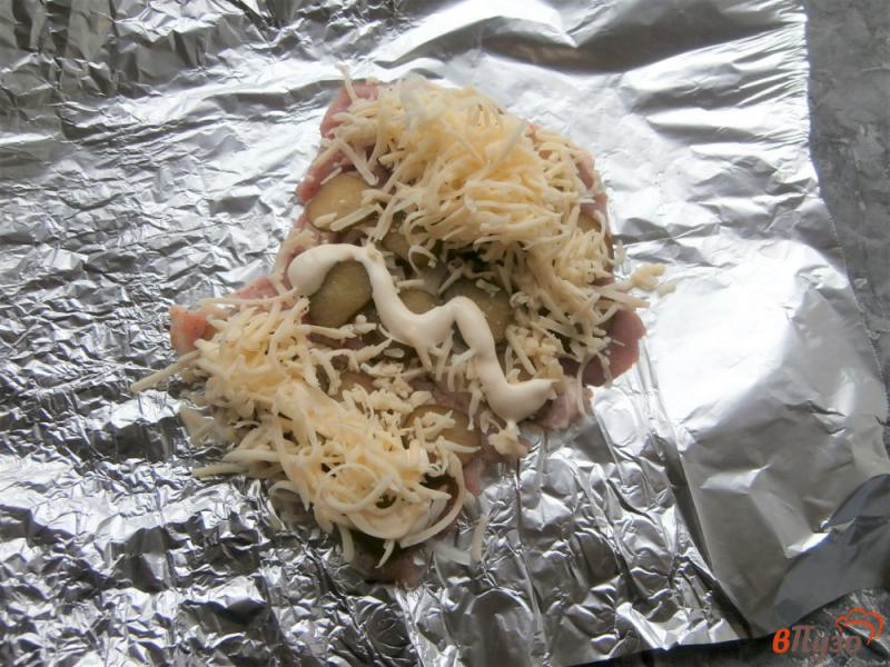 Фото приготовление рецепта: Свиные отбивные с солеными огурцами в мультиварке шаг №5