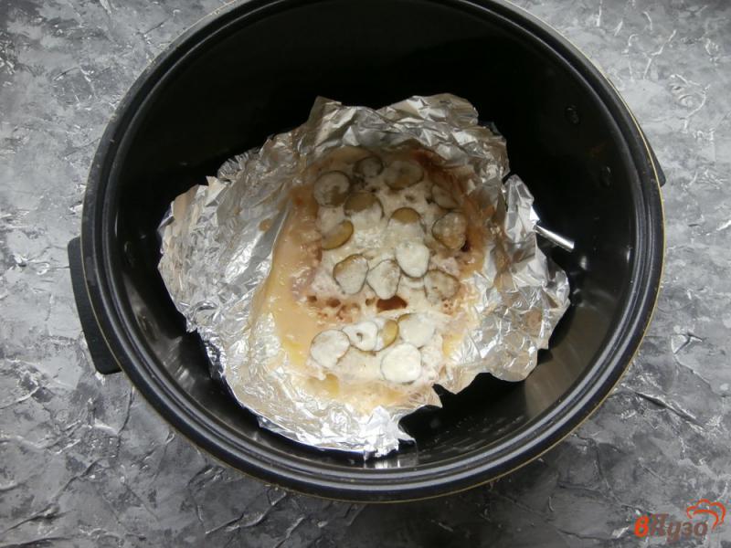 Фото приготовление рецепта: Свиные отбивные с солеными огурцами в мультиварке шаг №7