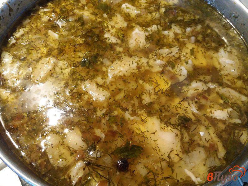 Фото приготовление рецепта: Рыбный суп из сёмги с луком шалот шаг №11