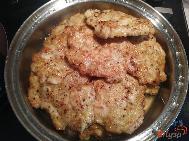 Фото приготовление рецепта: Куриные рубленные котлеты с горчичным соусом шаг №8