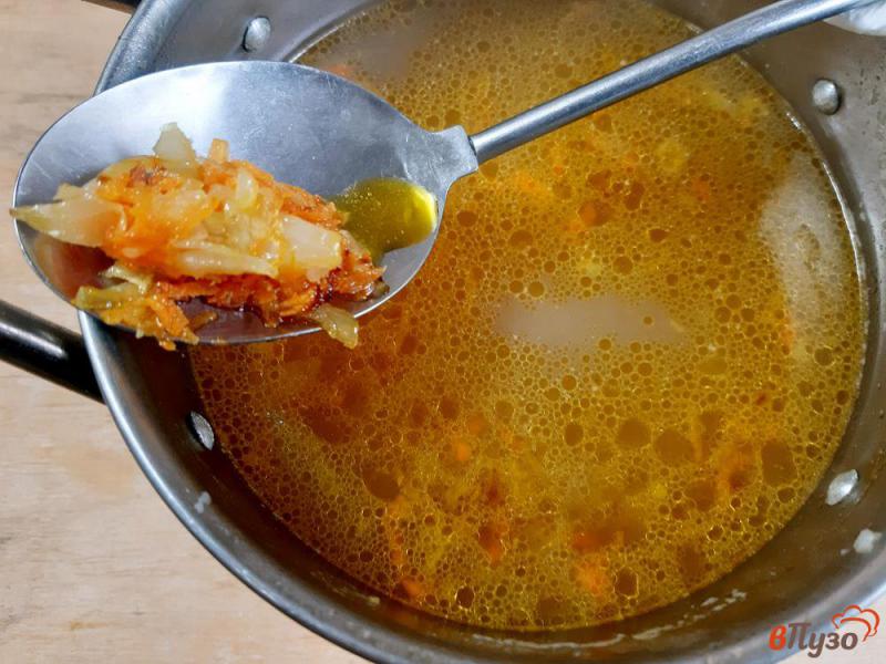 Фото приготовление рецепта: Суп гречневый на бульоне шаг №5
