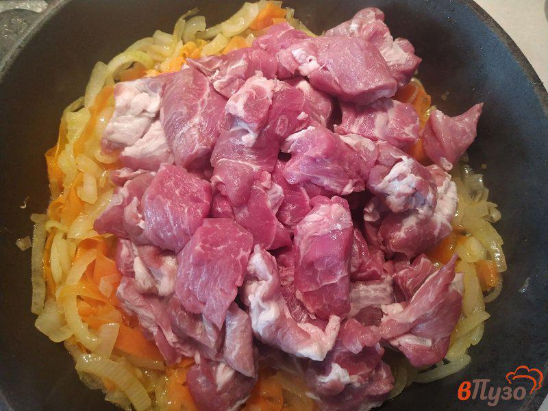 Фото приготовление рецепта: Свинина  с овощами в соусе терияки шаг №6