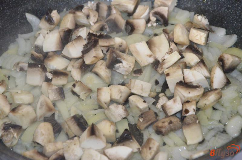 Фото приготовление рецепта: Начинка для постных пирожков из капусты с грибами шаг №2