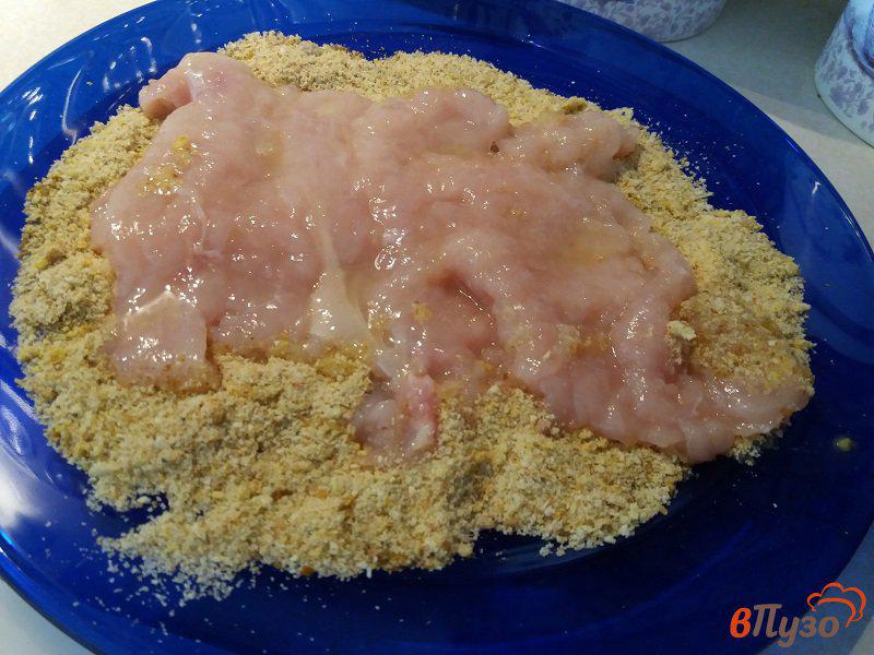Фото приготовление рецепта: Отбивные из куриного филе в пряных специях шаг №6