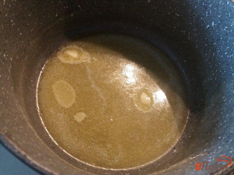 Фото приготовление рецепта: Кекс с изюмом и вяленой клюквой шаг №2