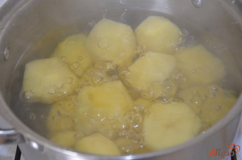 Фото приготовление рецепта: Постные вареники с картошкой и грибной поджаркой шаг №2
