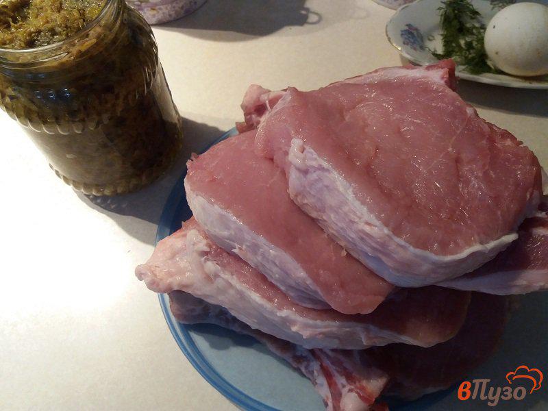 Фото приготовление рецепта: Фаршированная  грибной икрой свиная отбивная шаг №2