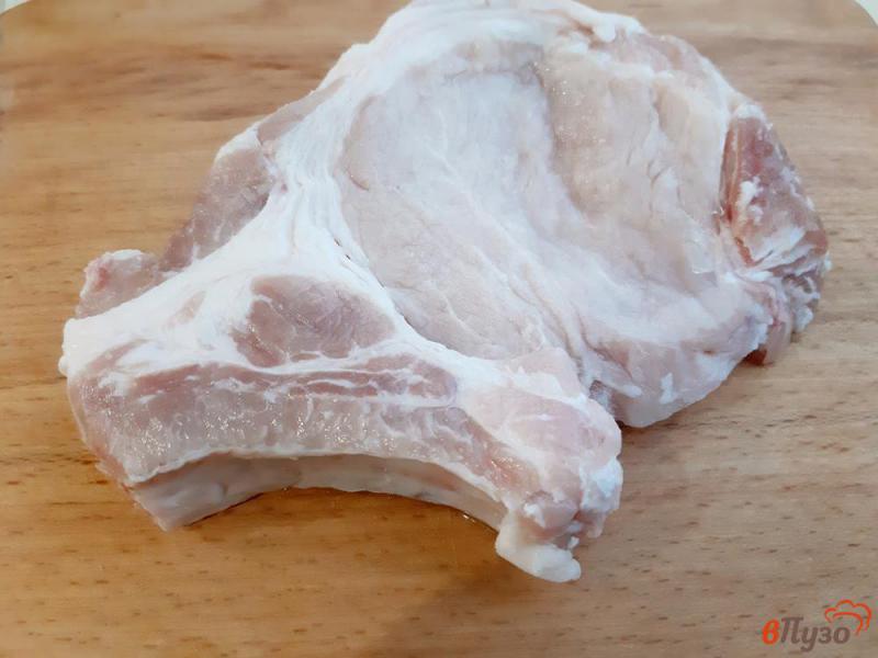 Фото приготовление рецепта: Свиные стейки в панировке с кунжутом шаг №1