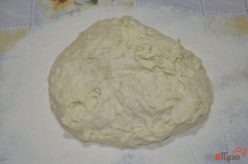 Фото приготовление рецепта: Постное дрожжевое тесто на сухих дрожжах для пиццы или пирожков шаг №6