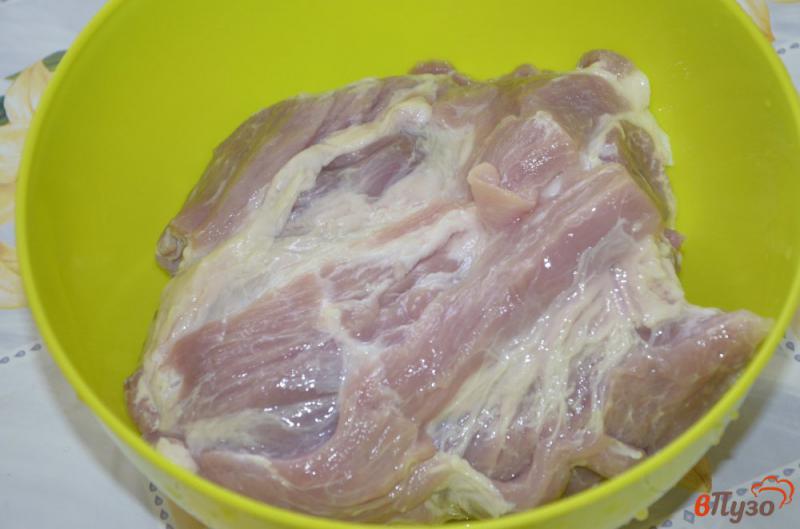 Фото приготовление рецепта: Свиные колбаски с травами шаг №1