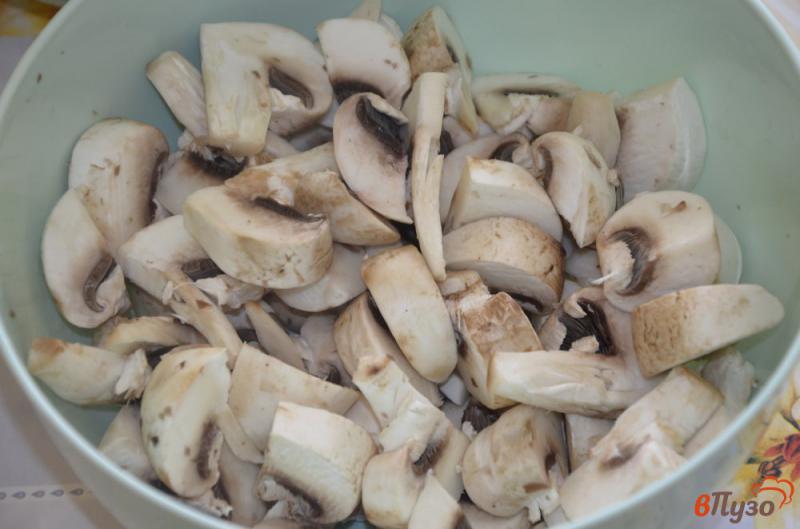 Фото приготовление рецепта: Постный картофель в горшочке с грибами в остром соусе шаг №2