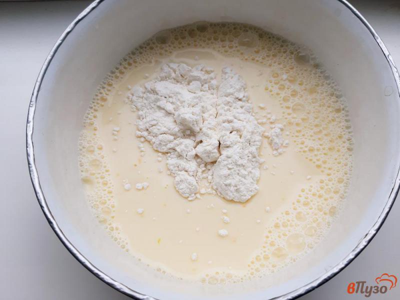 Фото приготовление рецепта: Блинчики на йогурте с творожком шаг №2