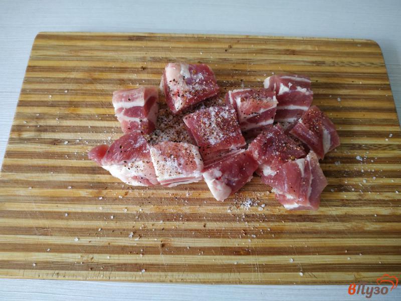 Фото приготовление рецепта: Жаркое из свинины и картофеля шаг №1