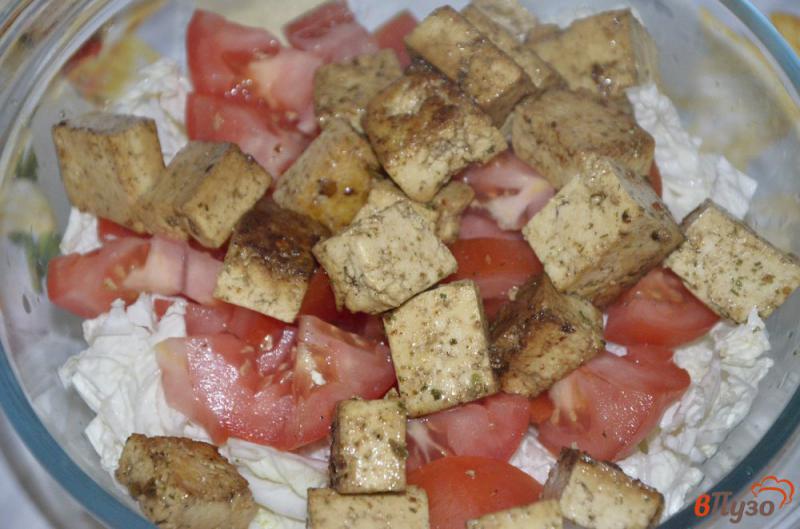 Фото приготовление рецепта: Овощной салат с тофу шаг №4
