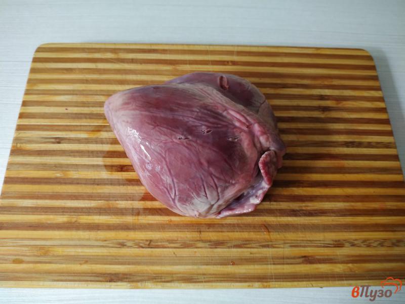 Фото приготовление рецепта: Картофель тушёный со свиным сердцем шаг №1