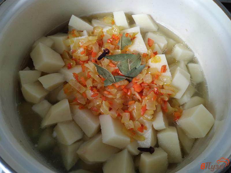 Фото приготовление рецепта: Картофель тушёный со свиным сердцем шаг №7