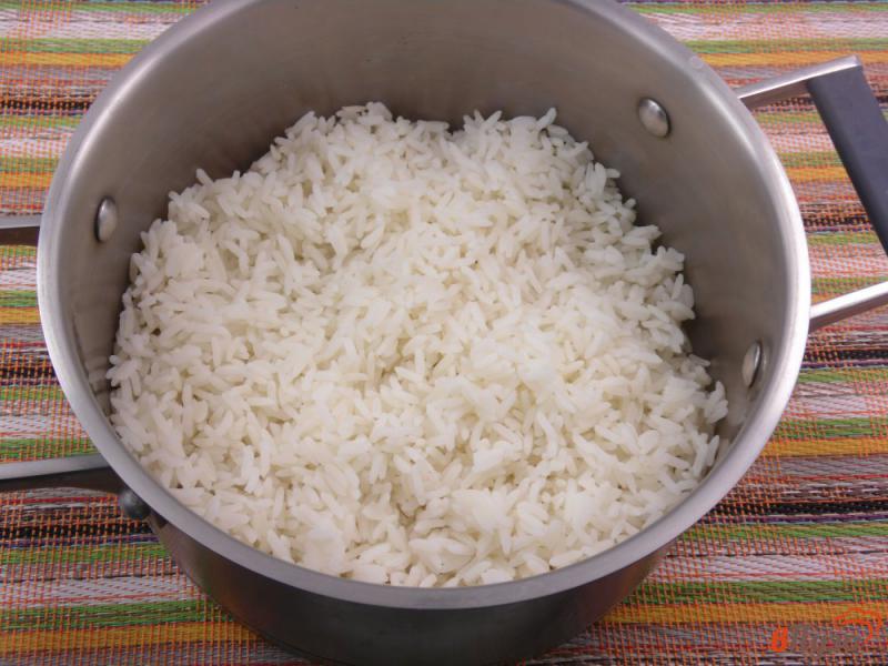 Фото приготовление рецепта: Рис с беконом и соусом песто шаг №1
