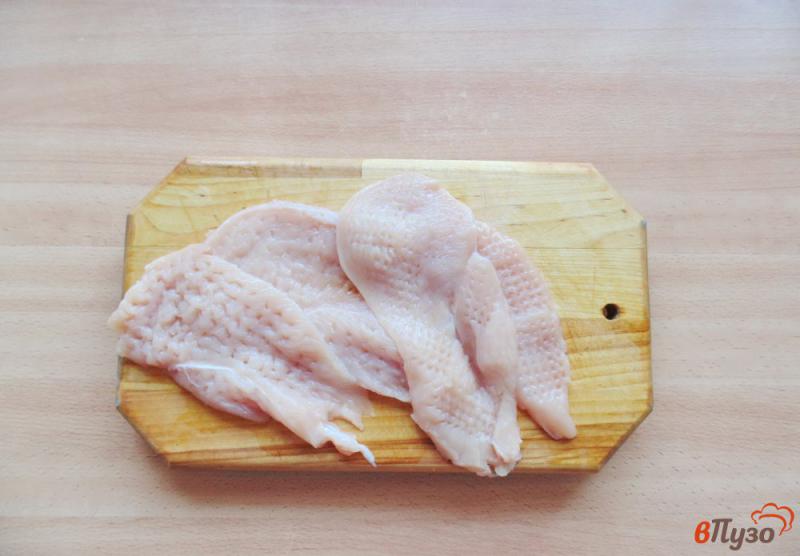 Фото приготовление рецепта: Отбивные из куриного филе в сухарях шаг №1