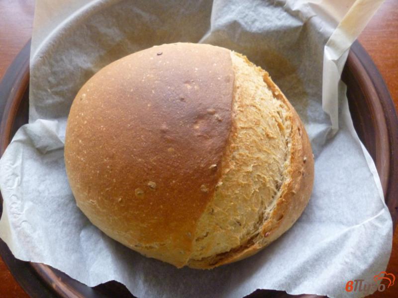 Фото приготовление рецепта: Хлеб с цельнозерновой мукой и семенами льна шаг №9