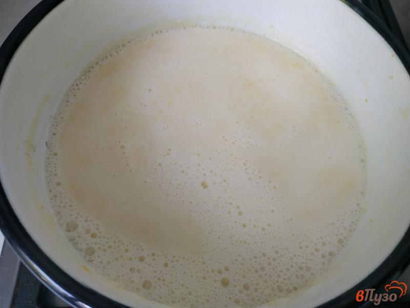 Фото приготовление рецепта: Молочный суп с кукурузой шаг №6