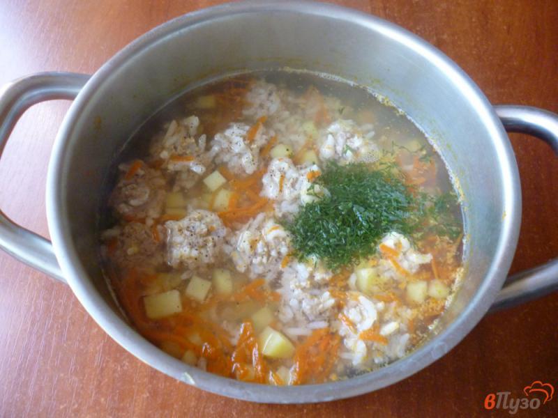 Фото приготовление рецепта: Суп с фрикадельками шаг №7