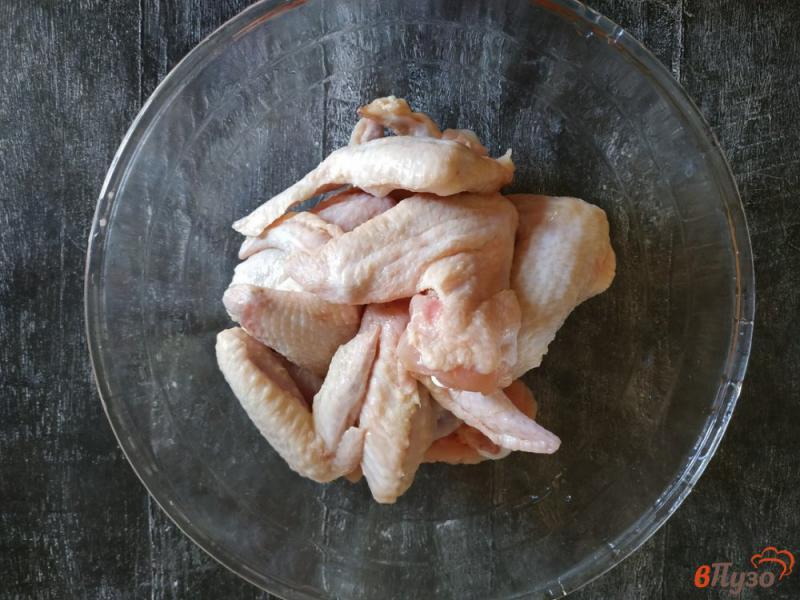 Фото приготовление рецепта: Куриные крылышки в медово-соевом соусе шаг №1