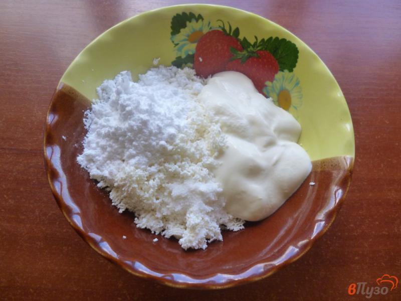 Фото приготовление рецепта: Творожный десерт с ягодами шаг №5