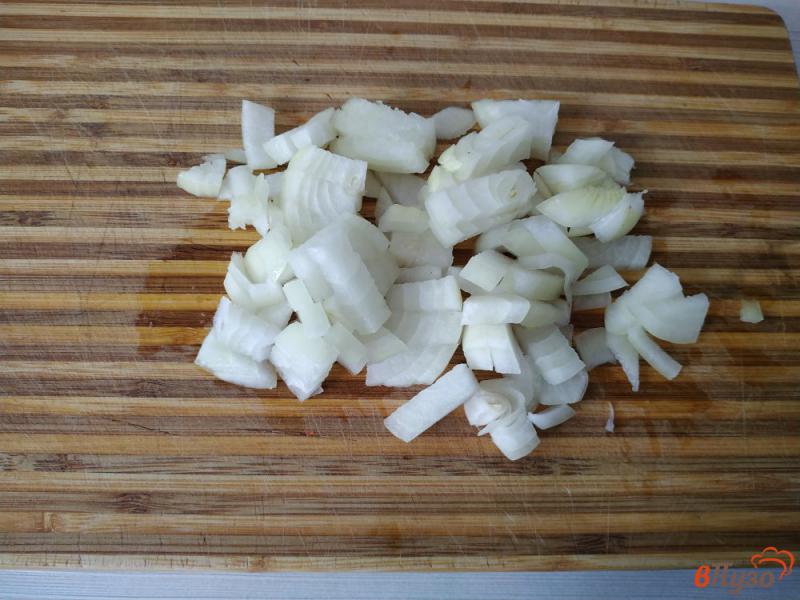 Фото приготовление рецепта: Паста с томатами тушёная в сковороде шаг №1