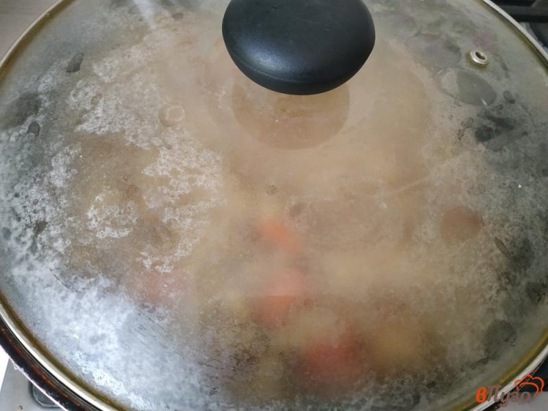 Фото приготовление рецепта: Паста с томатами тушёная в сковороде шаг №8