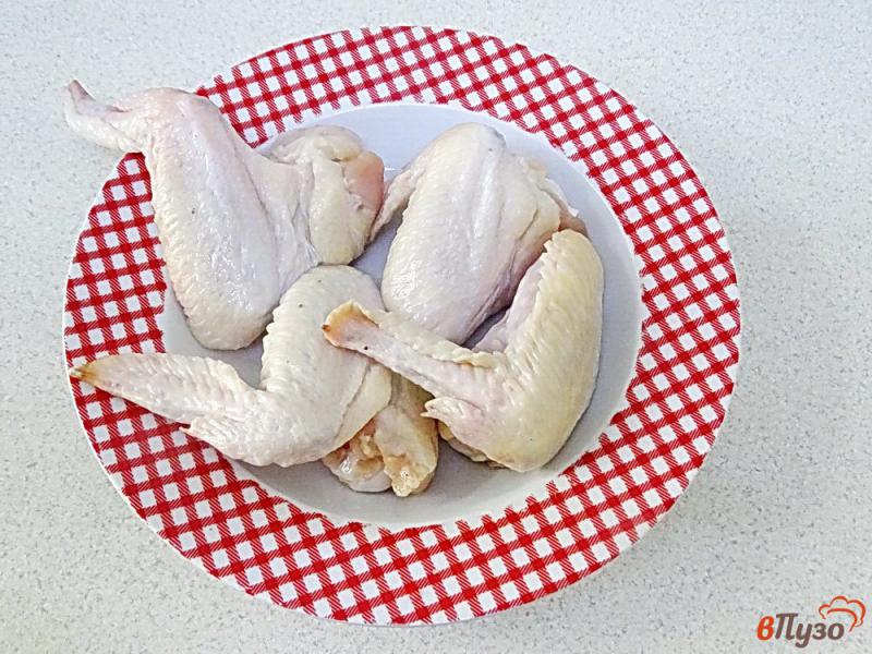 Фото приготовление рецепта: Куриные крылья запеченные в гранатовом соусе шаг №1