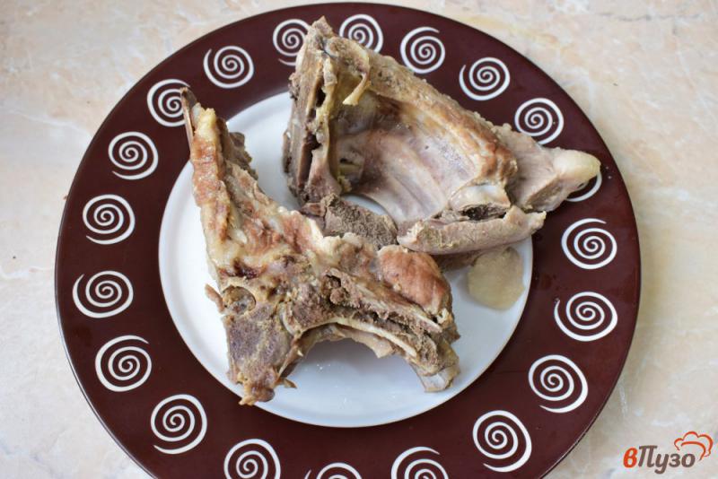 Фото приготовление рецепта: Борщ на свиных ребрах с пекинской капустой шаг №1