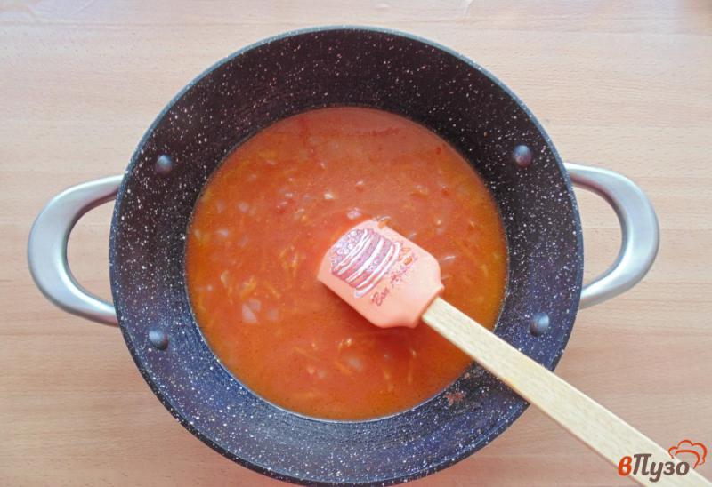 Фото приготовление рецепта: Биточки из свинины в томатном соусе шаг №5