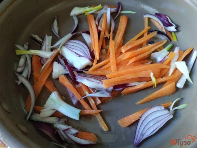 Фото приготовление рецепта: Фунчоза с овощами шаг №2