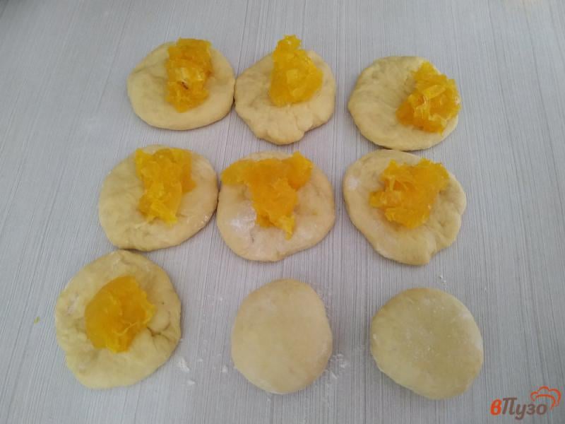 Фото приготовление рецепта: Булочки с апельсиновой начинкой шаг №10