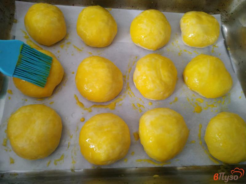 Фото приготовление рецепта: Булочки с апельсиновой начинкой шаг №14