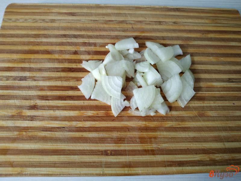 Фото приготовление рецепта: Картофель с кабачками сметаной и зеленью запечённый в горшочке шаг №7