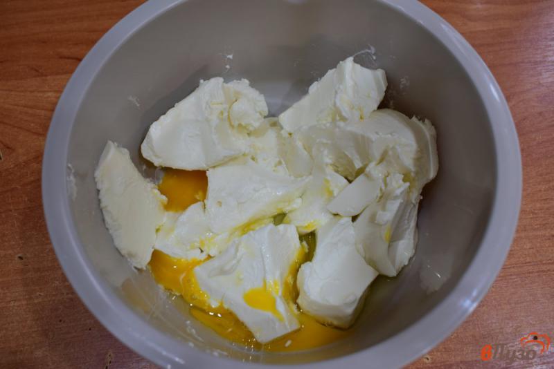 Фото приготовление рецепта: Сырники из творожного сыра шаг №1