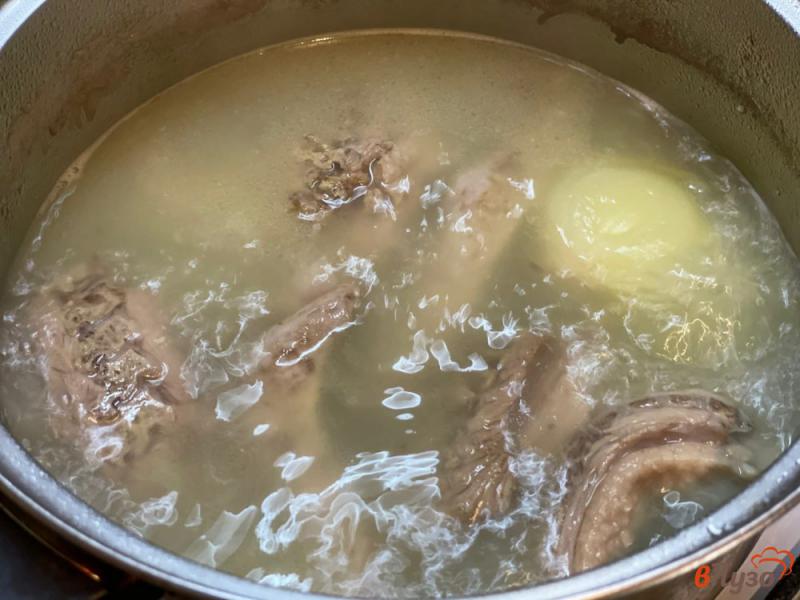Фото приготовление рецепта: Суп из утки шаг №3