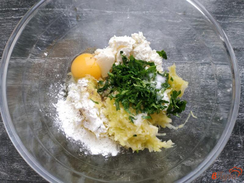 Фото приготовление рецепта: Запеканка из кабачков и творога шаг №3