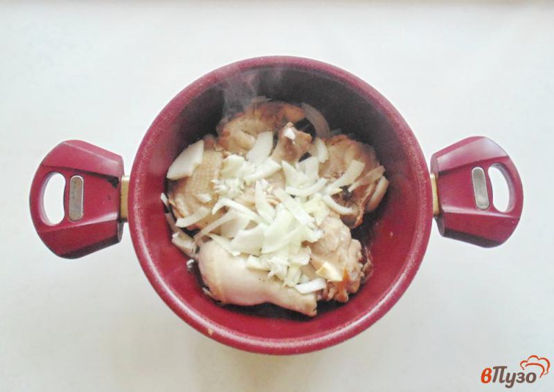 Фото приготовление рецепта: Курица в томатно-соевом соусе шаг №2