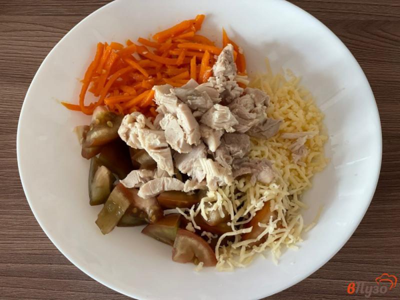Фото приготовление рецепта: Салат с курицей и морковью по-корейски шаг №3
