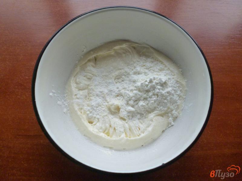 Фото приготовление рецепта: Песочное печенье в сахарной пудре шаг №3