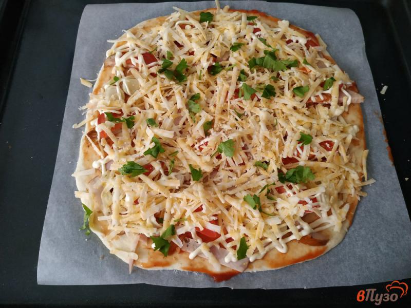 Фото приготовление рецепта: Пицца на бездрожжевом тесте шаг №11