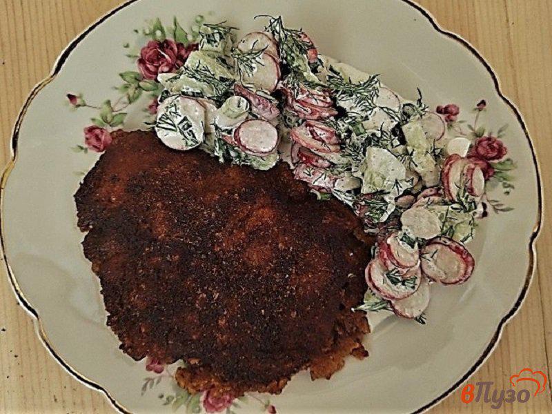 Фото приготовление рецепта: Отбивные их свинины в панировке с паприкой шаг №10