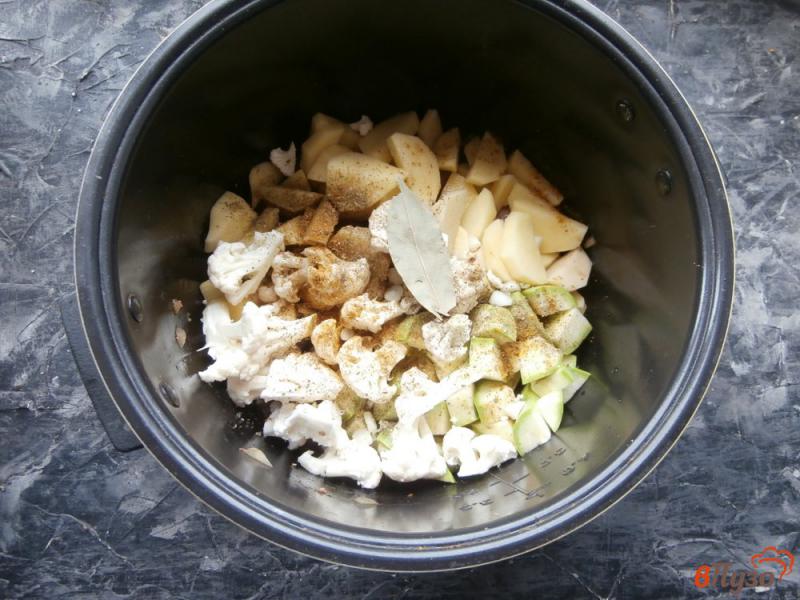 Фото приготовление рецепта: Овощное рагу с куриной печенью в мультиварке шаг №5