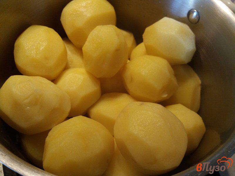 Фото приготовление рецепта: Запеченный картофель по-деревенски с укропом шаг №1