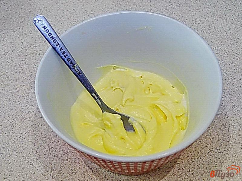 Фото приготовление рецепта: Закуска из яиц и сельди шаг №5